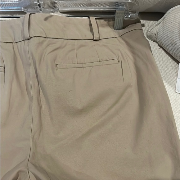 Talbot’s Women's Tan Bermuda Shorts size 8 - Picture 9 of 11